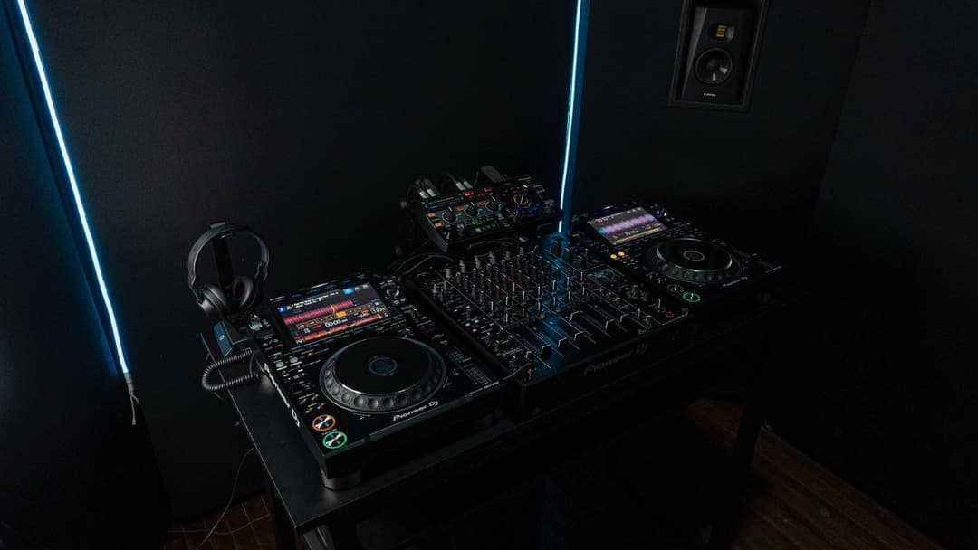 Estudio DJ image 6